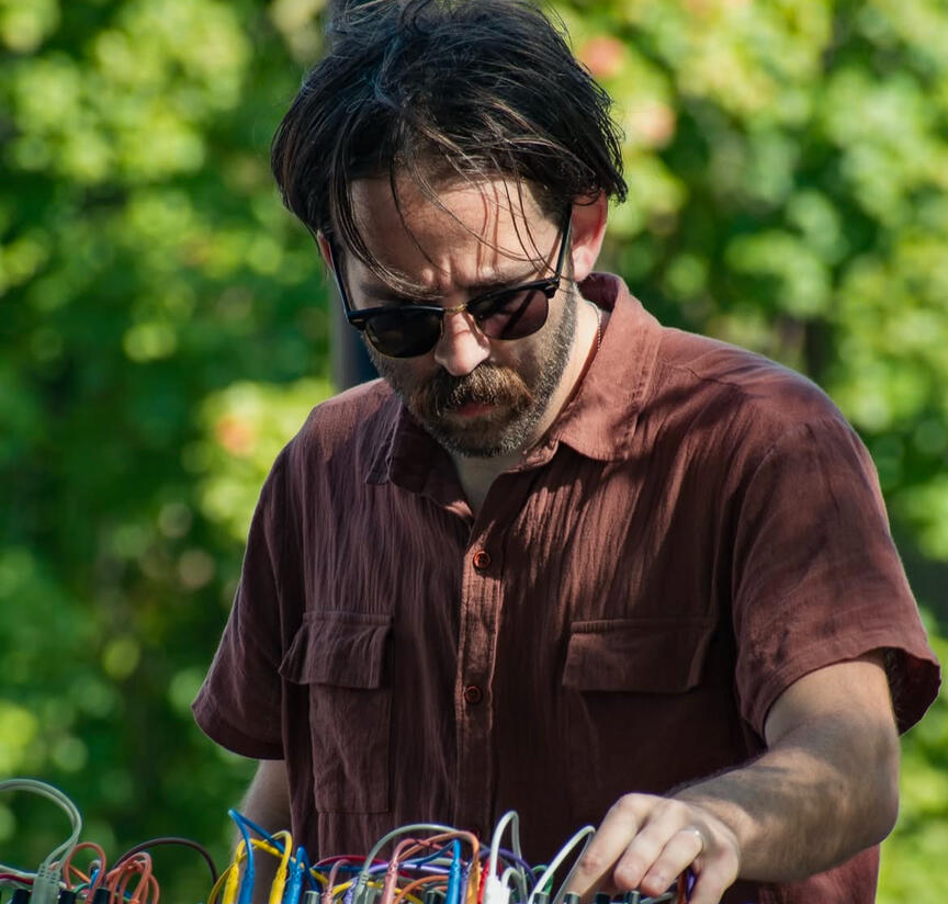 Live at Garfield Park / photo: Sean Reising